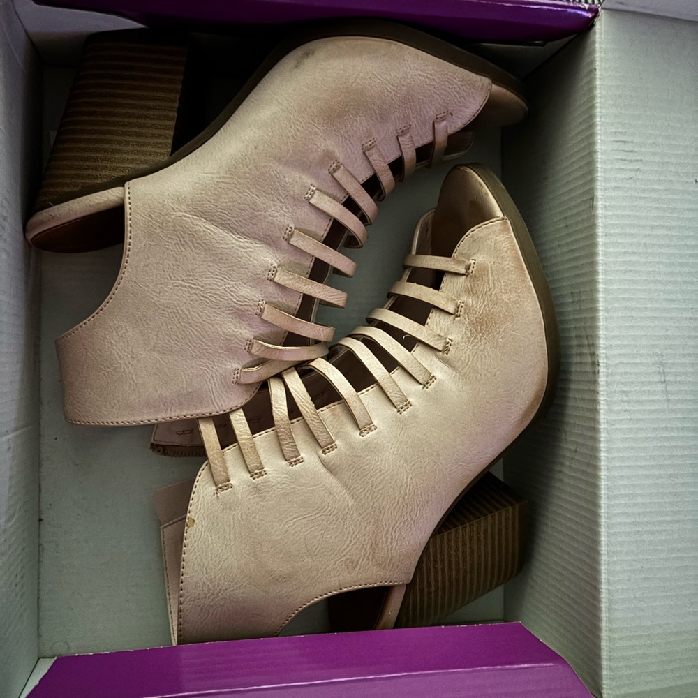 Nude pink heels